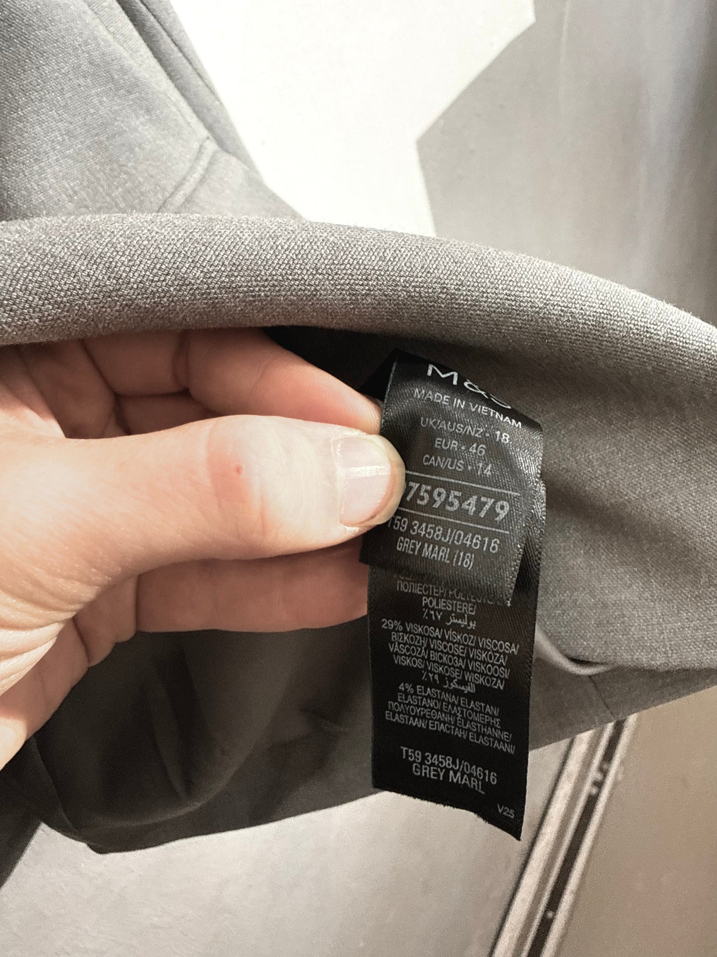 Blazer M&S Gris Mujer Talla 18 (XL/XXL)