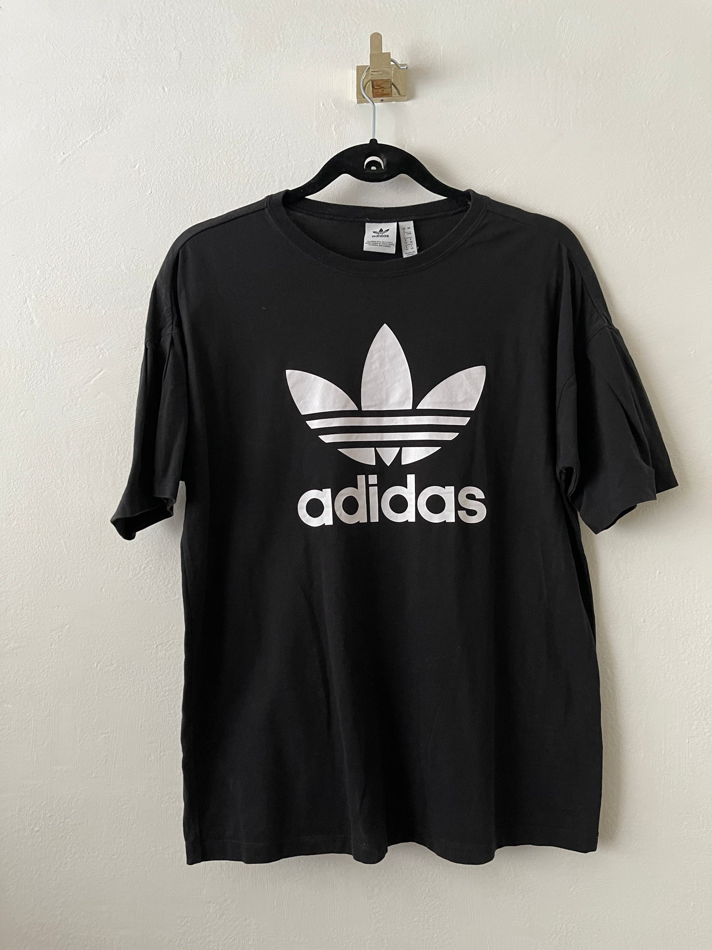POLERA ADIDAS NEGRA M MUJER