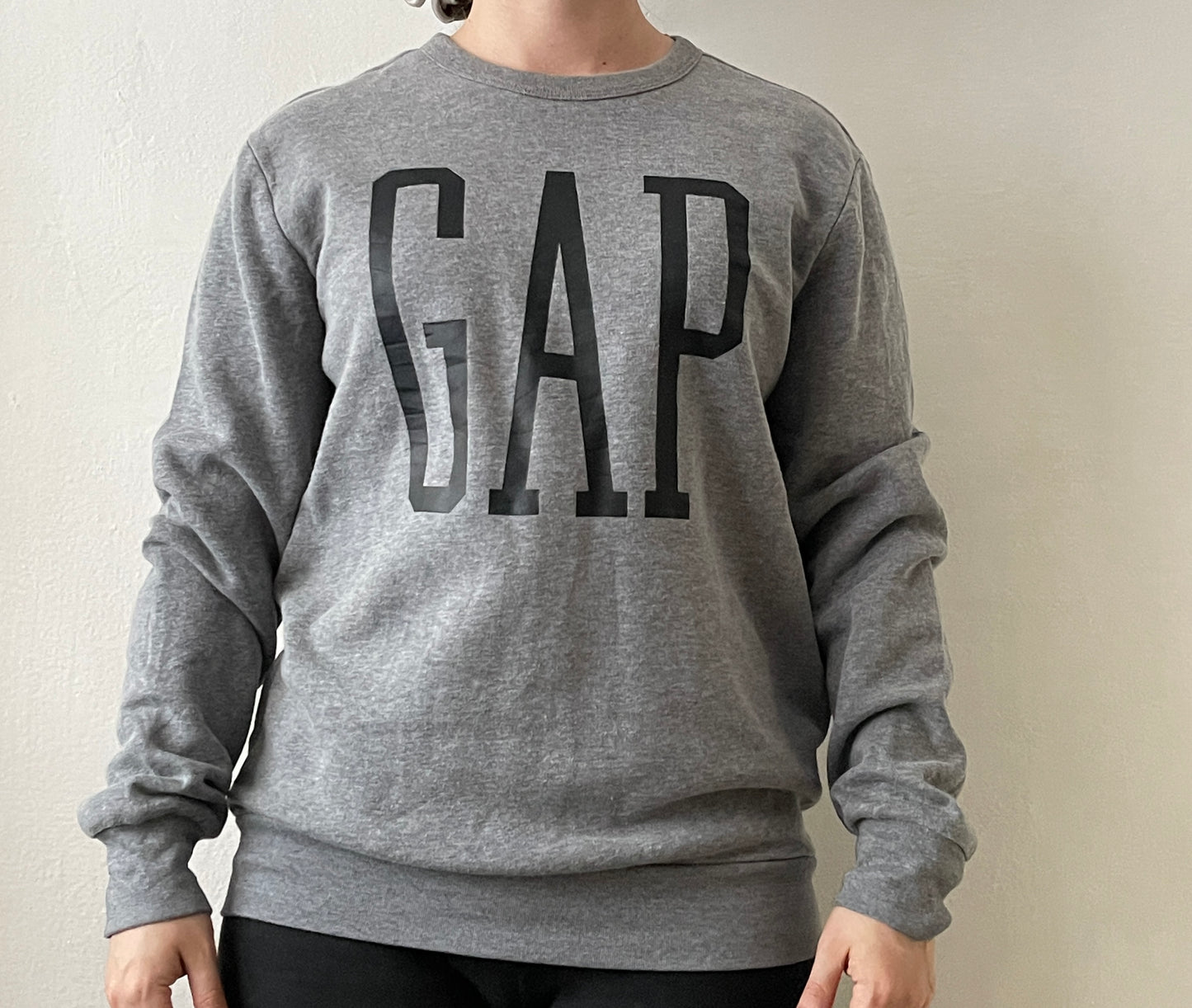 POLERON GAP GRIS XS HOMBRE